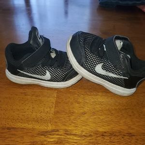 Nike flex shoes